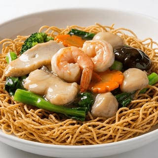 Hong Kong Style Crispy Egg Noodles
